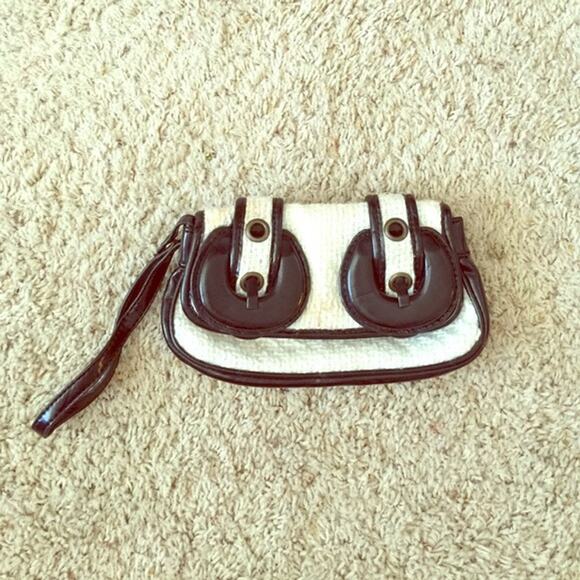 Cream Tweed Wristlet - Picture 1 of 4